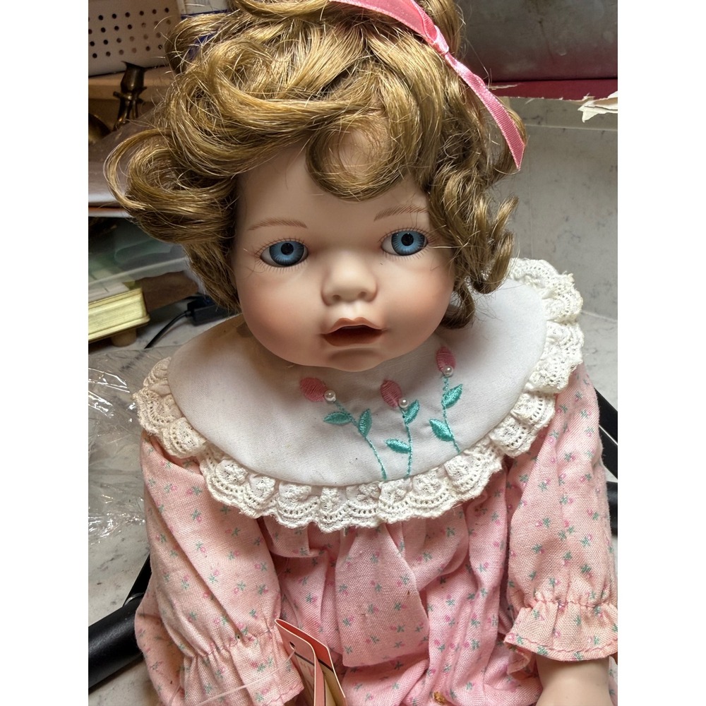 Ashton Drake Kaitlyn Wants a Kiss Porcelain Doll Theo Menzenbach 1993 Vintage